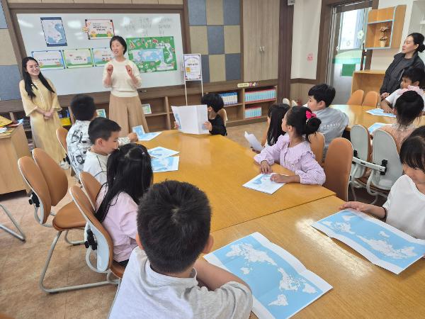 찾아오는 그림책 강사(1학년)